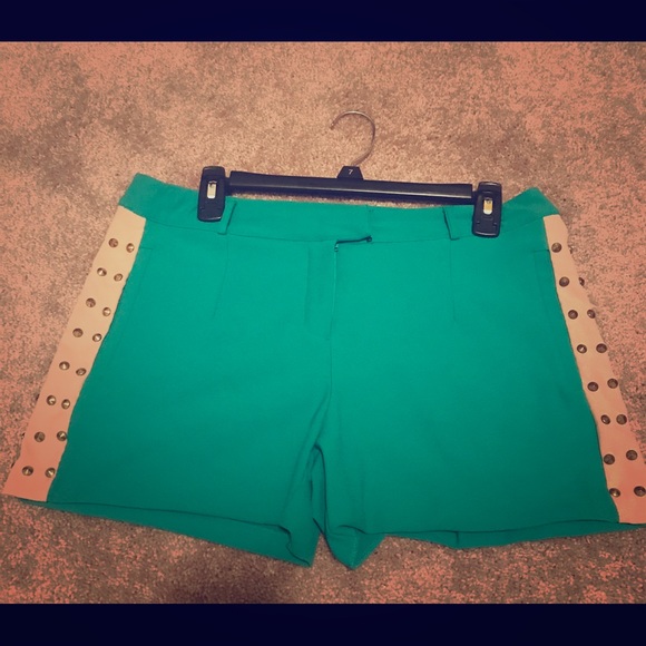 Pants - Women’s Shorts